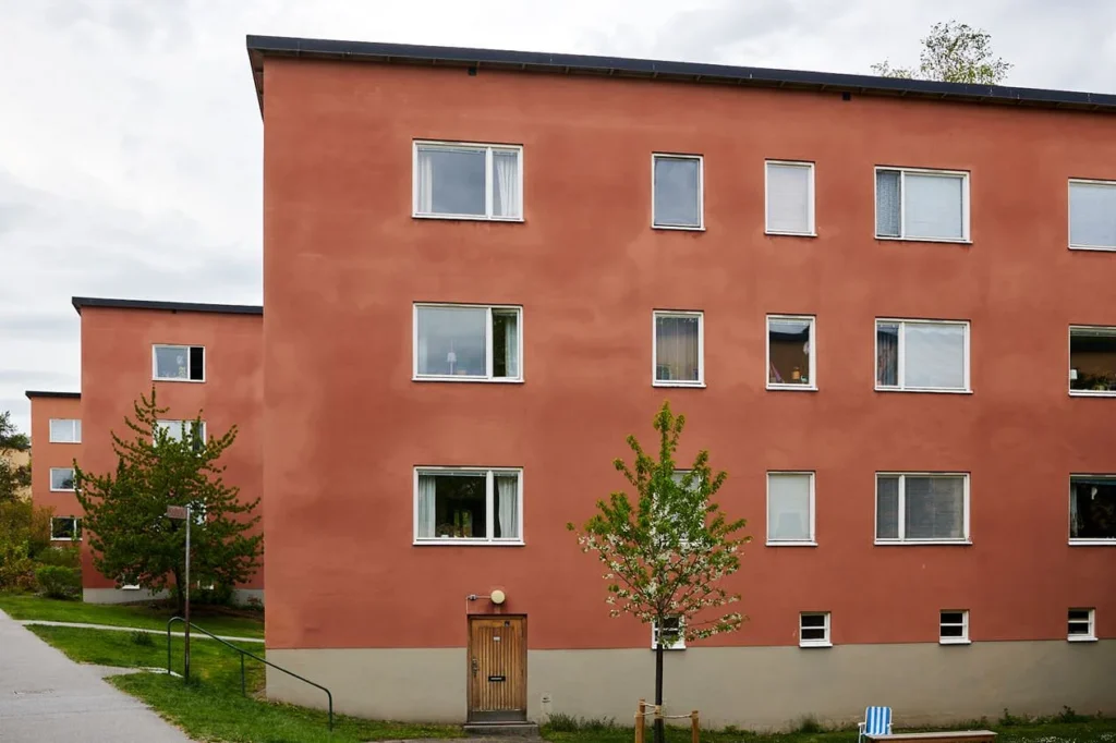 13. Omputsad Fasad hyreshus Norrtalje Mosebacke