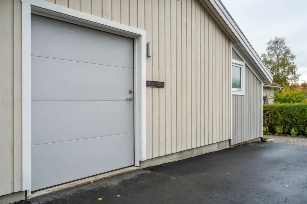 omm lning av garageport och f rr dsd rr i margretelund